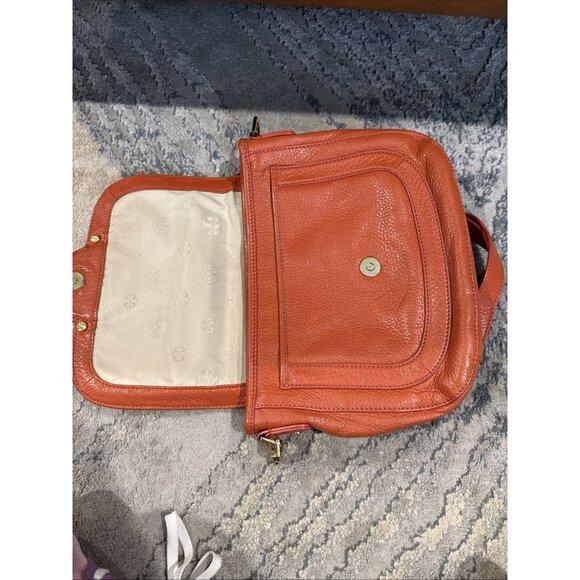 Tory Burch Amanda Big Logo Red Orange Foldover Crossbody Bag With Gold Hardware - Picture 9 of 12